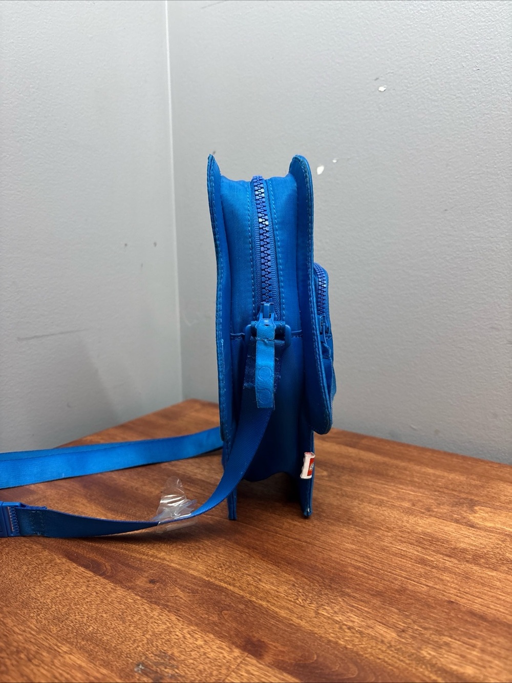 LEGO Minifigure Astronaut Crossbody Handbag - Blue LEGO x Target Collection - Picture 3 of 13